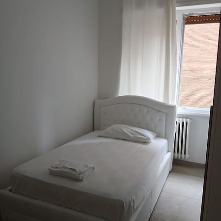 Grand Nomentana Roma Apartment Luaran gambar